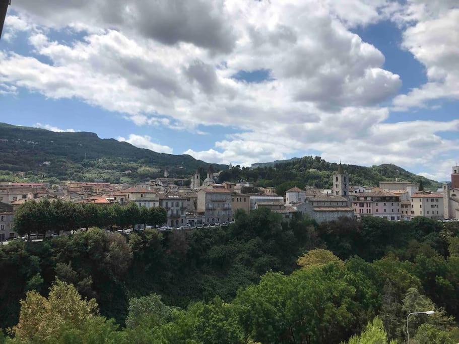 L'Attico Sul Fiume Center Home Ascoli Piceno Exteriér fotografie